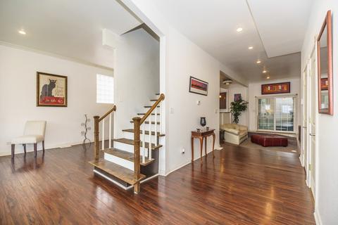 516 E 45th St, Chicago, IL 60653 photo 3