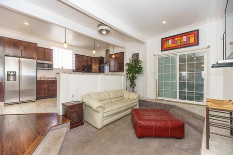 516 E 45th St, Chicago, IL 60653 photo 4