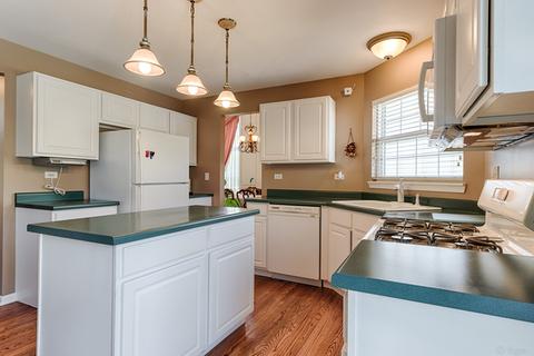 2124 Colonial St, Aurora, IL 60503 photo 12