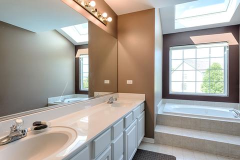 2124 Colonial St, Aurora, IL 60503 photo 18