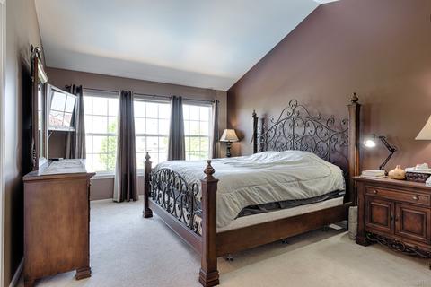 2124 Colonial St, Aurora, IL 60503 photo 17