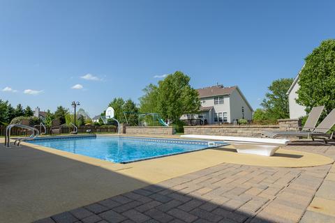 2124 Colonial St, Aurora, IL 60503 photo 36
