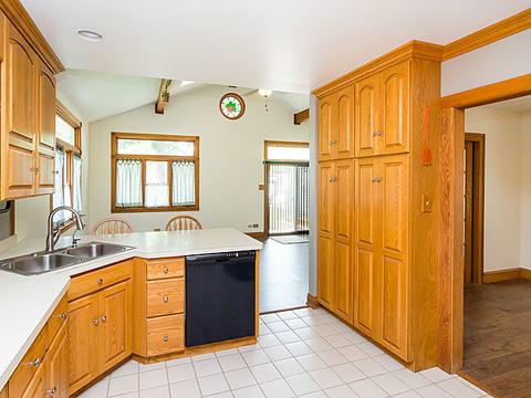 3830 Harrison Ave, Brookfield, IL 60513 photo 10