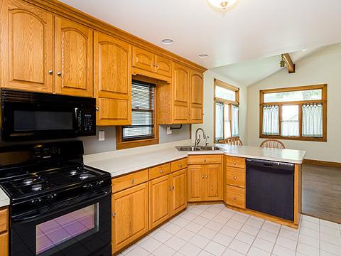 3830 Harrison Ave, Brookfield, IL 60513 photo 9