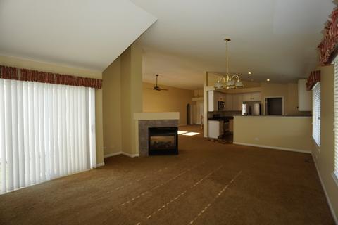 1040 Larkspur Ct, Pingree Grove, IL 60140 photo 4