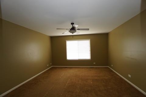 1040 Larkspur Ct, Pingree Grove, IL 60140 photo 13