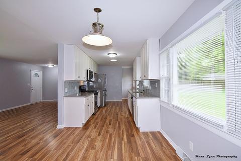 1955 Swarthmore Dr, Aurora, IL 60506 photo 7