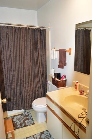 585 Garys Dr, Antioch, IL 60002 photo 10