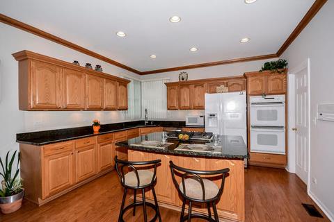 1470 Pheasant Trail Ct, Hoffman Estates, IL 60192 photo 19