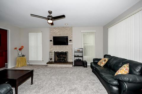 1470 Pheasant Trail Ct, Hoffman Estates, IL 60192 photo 12