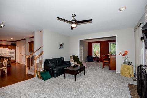 1470 Pheasant Trail Ct, Hoffman Estates, IL 60192 photo 16
