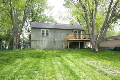 35 W925 David Dr, Elgin, IL 60123 photo 10