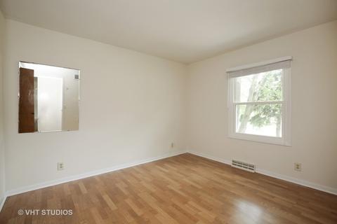 35 W925 David Dr, Elgin, IL 60123 photo 7
