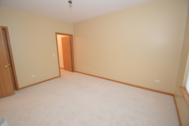 690 Mill Cir #105, Wheeling, IL 60090 photo 13