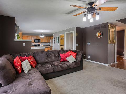 3203 Edward Hoffman Dr, Champaign, IL 61822 photo 8