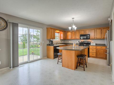 3203 Edward Hoffman Dr, Champaign, IL 61822 photo 9