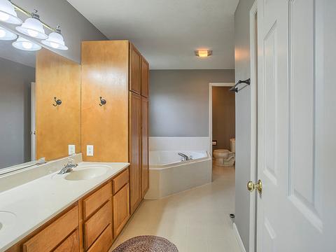 3203 Edward Hoffman Dr, Champaign, IL 61822 photo 21