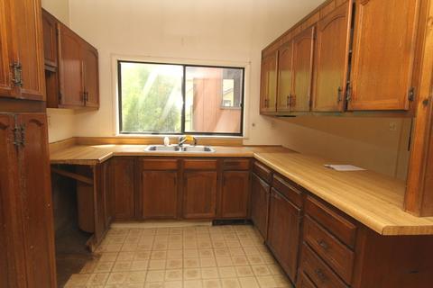 1111 W Violet Dr, Holiday Hills, IL 60051 photo 3