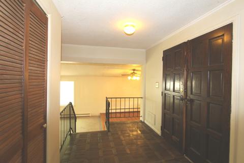 1111 W Violet Dr, Holiday Hills, IL 60051 photo 7