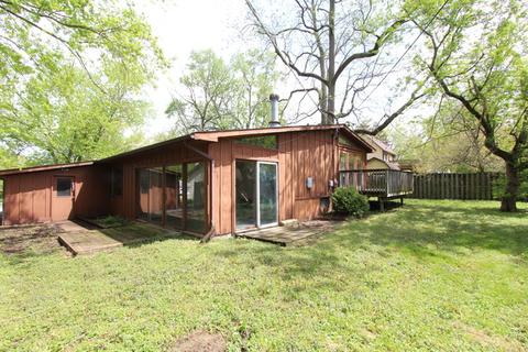 1111 W Violet Dr, Holiday Hills, IL 60051 photo 12