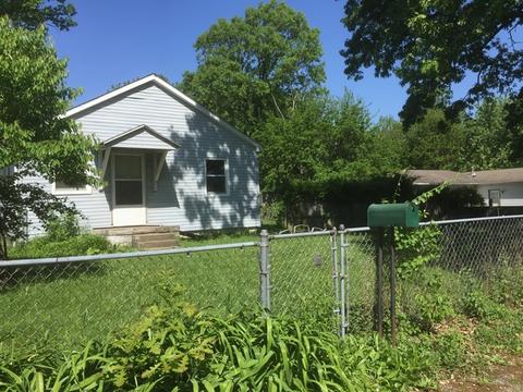 701 Fox St, Joliet, IL 60432 photo 2