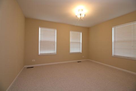 857 Linden Cir, Hoffman Estates, IL 60169 photo 8