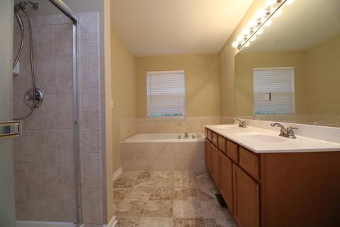 857 Linden Cir, Hoffman Estates, IL 60169 photo 10