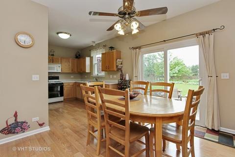 128 E Old Mill Trl, Antioch, IL 60002 photo 4