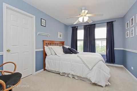 128 E Old Mill Trl, Antioch, IL 60002 photo 8