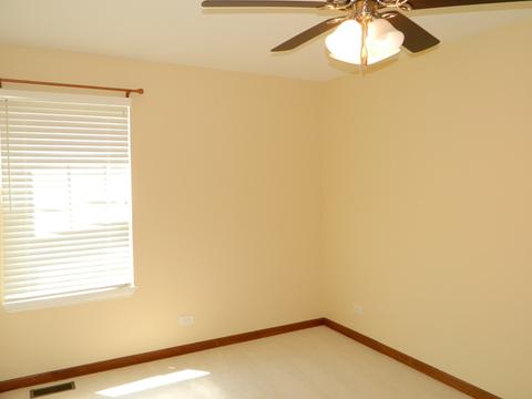 4597 Jade Ln, Hoffman Estates, IL 60192 photo 12
