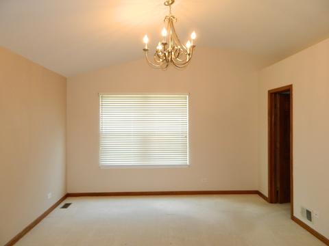 4597 Jade Ln, Hoffman Estates, IL 60192 photo 6