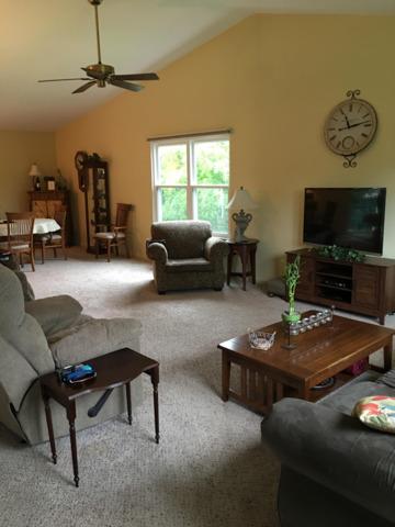 720 Lilac Dr, Algonquin, IL 60102 photo 2