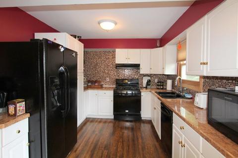 4315 Prairie Ave, Mchenry, IL 60050 photo 4