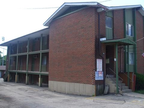 319 Locust St, Elgin, IL 60123 photo 3