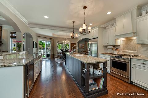 905 Parkway Dr, Wheaton, IL 60187 photo 8