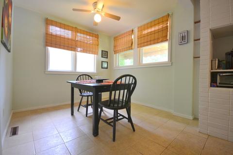 620 Bissell St, Ottawa, IL 61350 photo 8