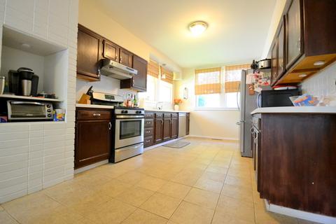 620 Bissell St, Ottawa, IL 61350 photo 5