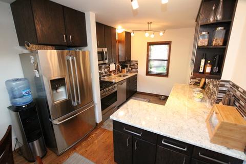 633 Rose Ave, Des Plaines, IL 60016 photo 9