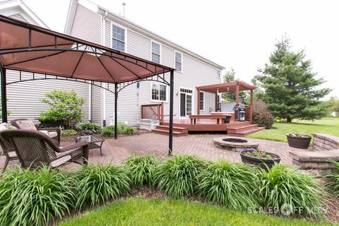 1422 Angle Tarn, West Dundee, IL 60118 photo 2