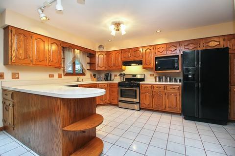 315 Richton Rd, Steger, IL 60475 photo 4