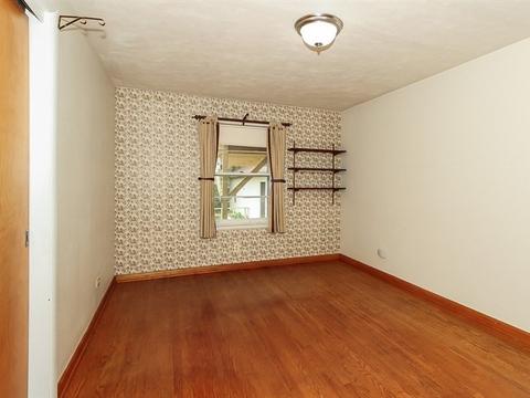 815 Orange St, Elgin, IL 60123 photo 14