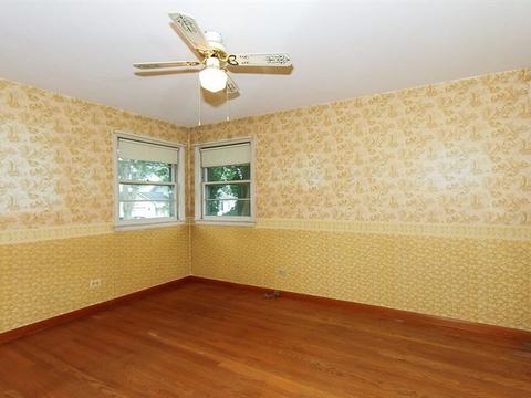815 Orange St, Elgin, IL 60123 photo 12
