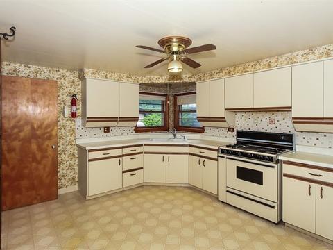 815 Orange St, Elgin, IL 60123 photo 7