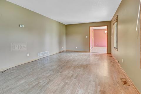 850 E Harper Dr, Morris, IL 60450 photo 3