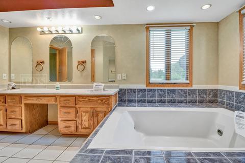850 E Harper Dr, Morris, IL 60450 photo 15