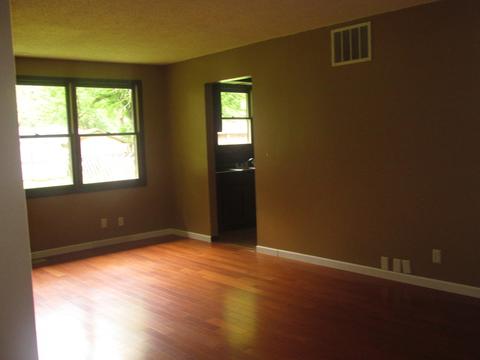 6388 E Flora St E, Kankakee, IL 60901 photo 4