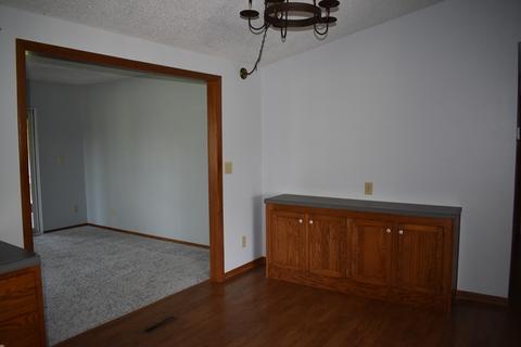 1667 Brandywine Ln, Dixon, IL 61021 photo 5