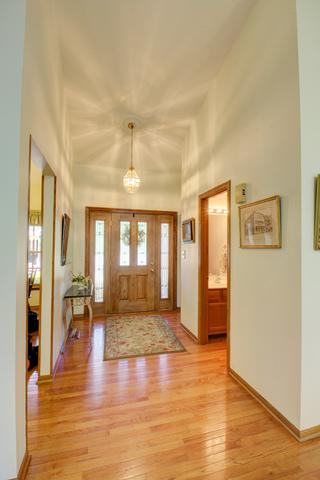 580 Foster Ave, Bartlett, IL 60103 photo 3