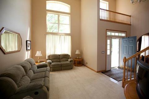 1653 Pinnacle Ct, Aurora, IL 60502 photo 2