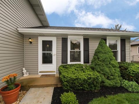 305 Terrace Dr, Bartlett, IL 60103 photo 2